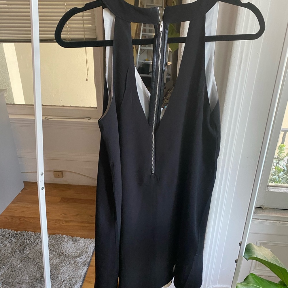 Black and white dress - Picture 3 of 3